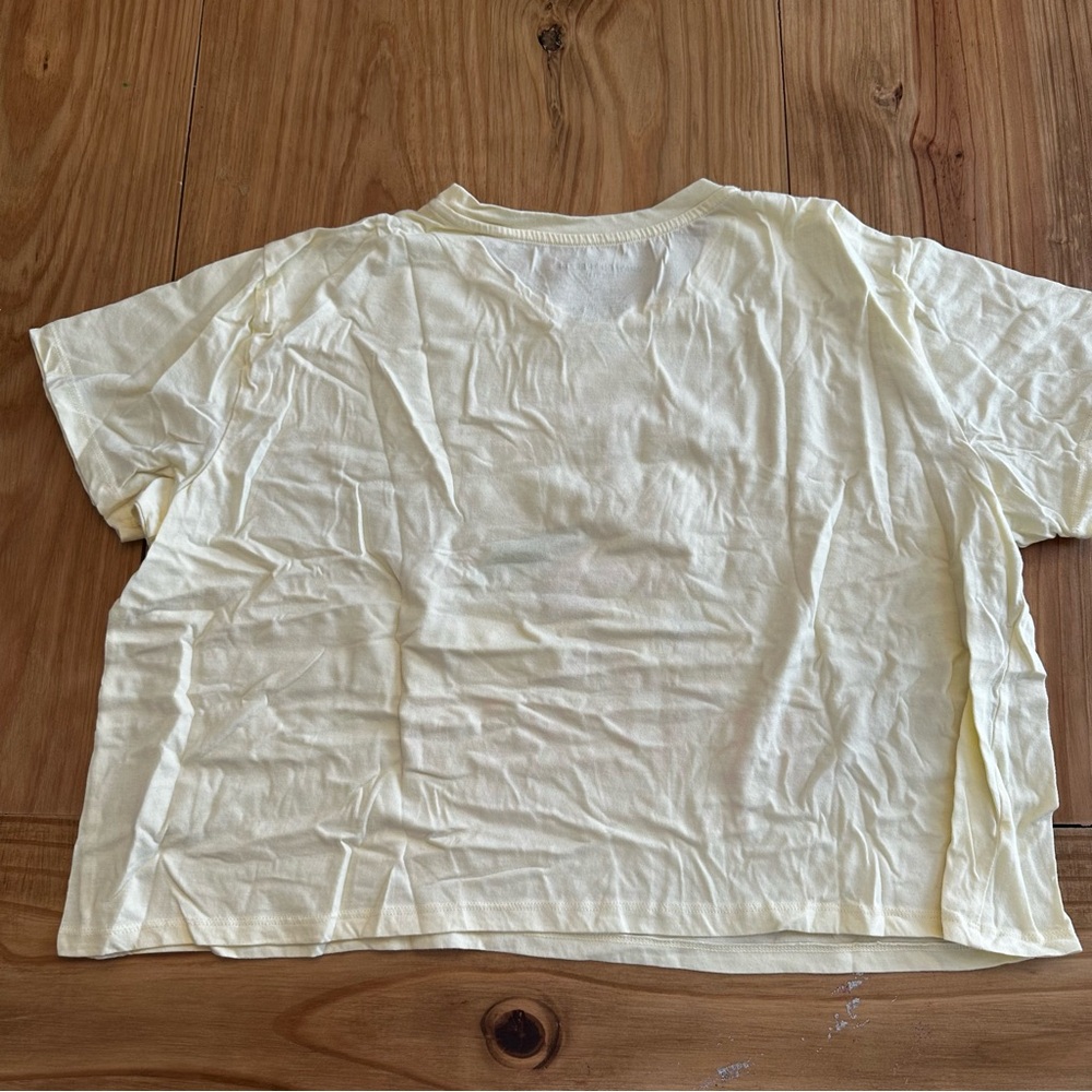 Georgia Peaches Graphic T-Shirt - Picture 3 of 5
